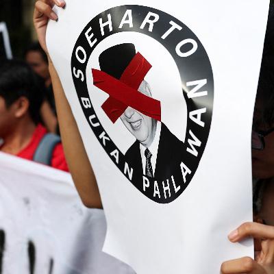 Why has hero status for Indonesia’s former President Soeharto caused outrage?