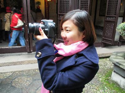 【主播周周】在水一方,短发佳人 @周庄 【主播周周】在水一方,短发佳人 @周庄