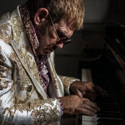 trying to start to emulate the Elton John show on iTunes that encompasses interviewing folks regarding music and we hope to do this for business~music and for reverse real estate sales to live sell?