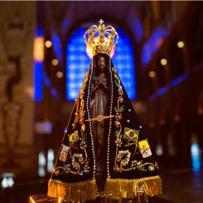 O Rei se encanta com sua beleza O Rei se encanta com sua beleza