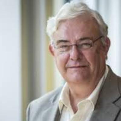 Episode #73: What is Democratic Libertarianism. Money in Politics and How the People Can Reclaim Their Power with Simon Chadwick