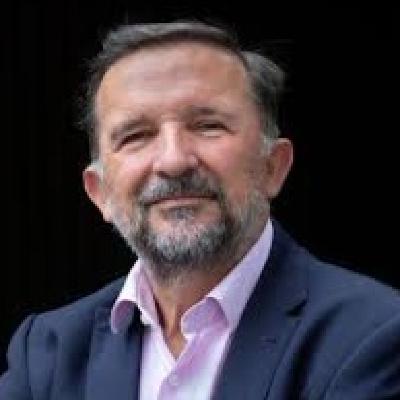 Misterio en el Barrio Gótico, Sergio Vila-San Juán