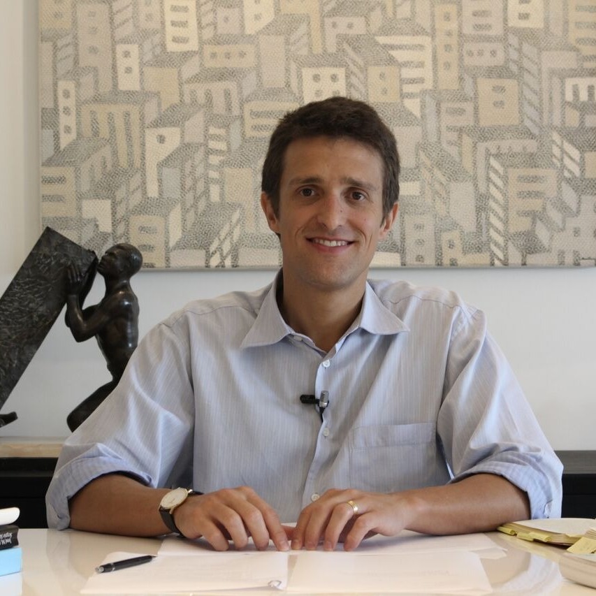 A presença humana no mundo em Martin Heidegger e Santo Agostinho