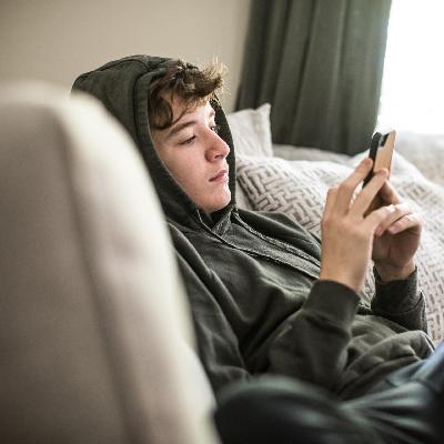 Die Woche vom 14.02.2026 bis 20.02.2026 - Politiker wollen Soziale Medien für Kinder verbieten, Ehemaliger Prinz Andrew festgenommen, Kritik an elektronischer Patienten-Akte