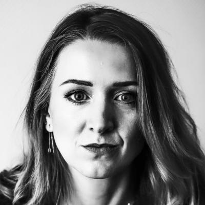 Alicja Gescinska over Barbara Skarga Alicja Gescinska over Barbara Skarga