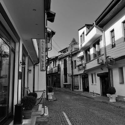 Cities #862 - Prizren [Deep House - Deep Tech]