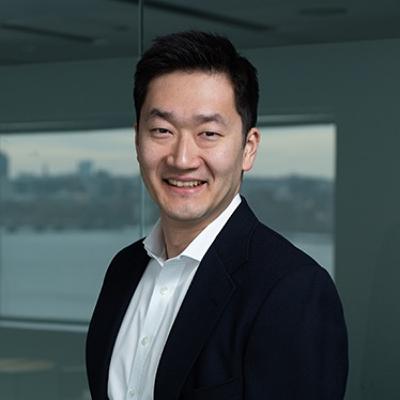 Arvind Gupta & Hyunjun Park Arvind Gupta & Hyunjun Park