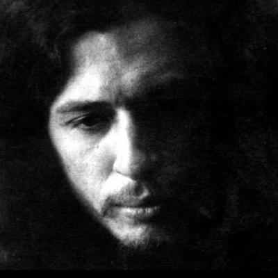 "A mão e a luva", de Torquato Neto