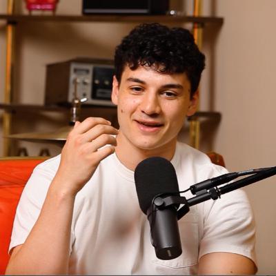 Meet Our Producer of What's Cookin' NYC, Ross T... and his platform for Musicians, "Red Couch Show"