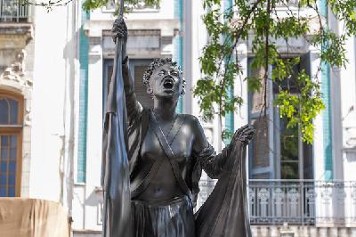 TR 49 - Vandalismo y destrucción: Remedios del Valle x Alexis Minkiewicz