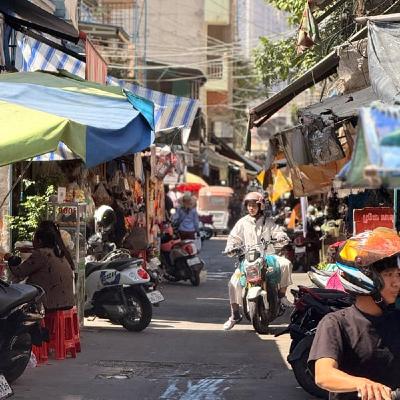 カンボジアで電気代止められて歩けばテンション上がるやーつ カンボジアで電気代止められて歩けばテンション上がるやーつ