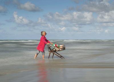 E8: What is the true cost of Con-Venience? Explored with artist Louise McCurdy