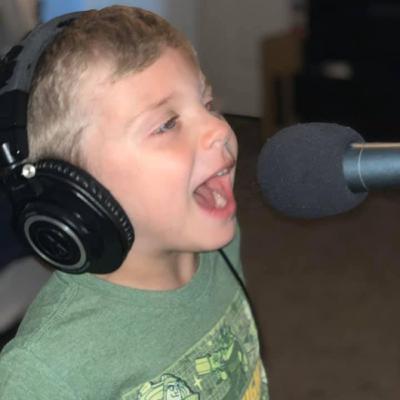 Story Time with DJ Levy #1...Trick or Treating at the mall!