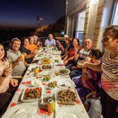 His Family Or Hers?  How To Properly Rotate Family Visits For The Holidays