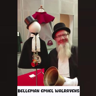 Met rijmen en dichten verspreidt belleman Emiel zijn berichten