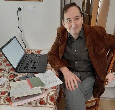 S11 Ep10: Aglutinando que es gerundio: entrevista con el traductor del turco Rafael Carpintero S11 Ep10: Aglutinando que es gerundio: entrevista con el traductor del turco Rafael Carpintero