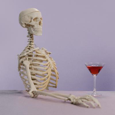 Ep.018 - Tinder Bios, Pick Up Lines & a Hot Contest