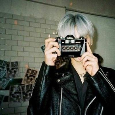 no.01:"你有一个很久没联系却很想念的人吗?" no.01:"你有一个很久没联系却很想念的人吗?"