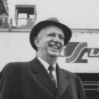 Nace el inventor de los contenedores para barcos (1913)