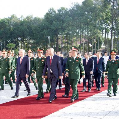 Tiêu điểm - Tổng Bí thư: Dự báo đúng tình hình, làm tốt công tác tham mưu chiến lược với QUTW, BQP Tiêu điểm - Tổng Bí thư: Dự báo đúng tình hình, làm tốt công tác tham mưu chiến lược với QUTW, BQP