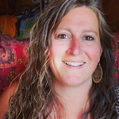 Building & Marketing Your Coaching Business with @WildOneRising