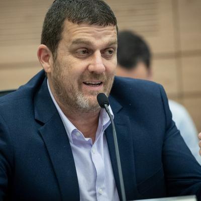 "היה אדם בעל מצפון מתוך המערכת"