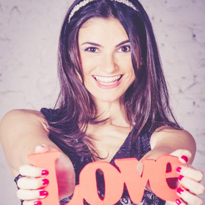 O segredo de ser feliz no "pouco" O segredo de ser feliz no "pouco"