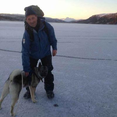 Elg, gauper, gamledager og historier med Ivar Iversen
