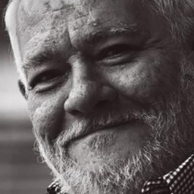 Armando Rojas Guardia: Espero al poema
