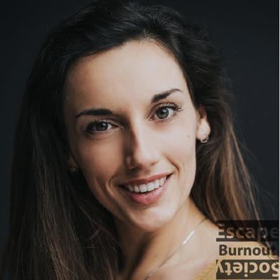 Ep. 20 (First) Interview with Martine van den Dool (Psychologist, Coach and Trainer). Her experience with burnout and what it brought to her.