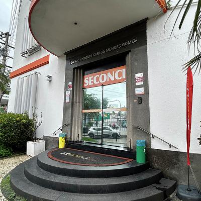 Cris Campos entrevista Aluísio Mendes Filho, presidente do Seconci-Rio (Serviço Social da Indústria da Construção do Rio de Janeiro) e da Céu Engenharia