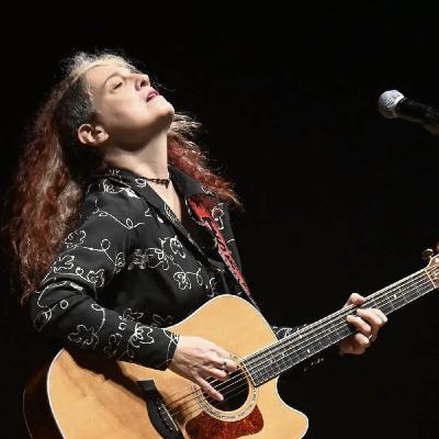 Janet Robin -  GRAMMY® Award–Winning Guitarist, Producer and Composer