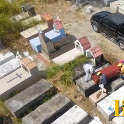Cidade no Equador recebe doações de caixões de papelão, a máfia não consegue tirar os corpos das ruas