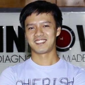 Why we choke under pressure