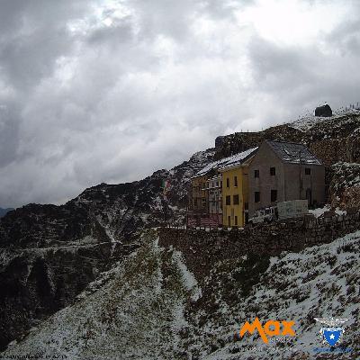 Il primo freddo porta la neve sul Pasubio