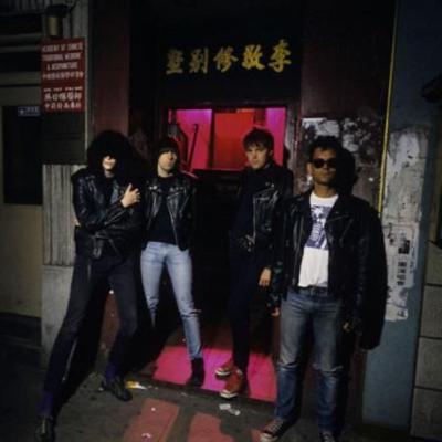 A mitad de camino A mitad de camino