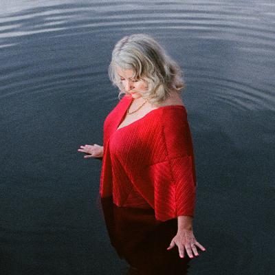 Tune in to a mini-concert with Amy Millan Tune in to a mini-concert with Amy Millan