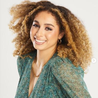 WCPT 820 Interview: Raven Schwam-Curtis WCPT 820 Interview: Raven Schwam-Curtis