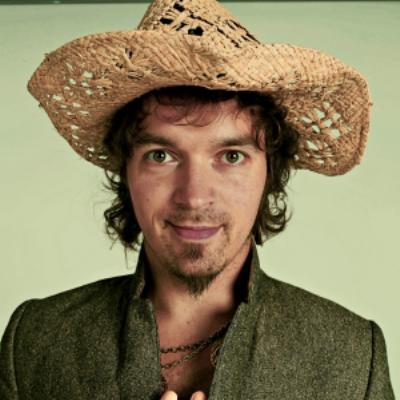 Kuba Dykiert: Od Domowych Melodii do OWOCÓW. Jak osiedlowy vibe tworzy world-class? cz. I