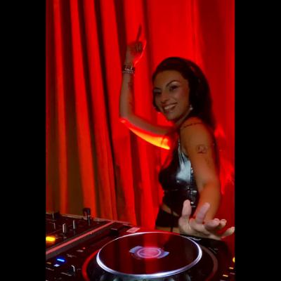 Adriana Honey - Adriana Honey - Ibiza Stardust Radio 04.11.2025 Mixtape