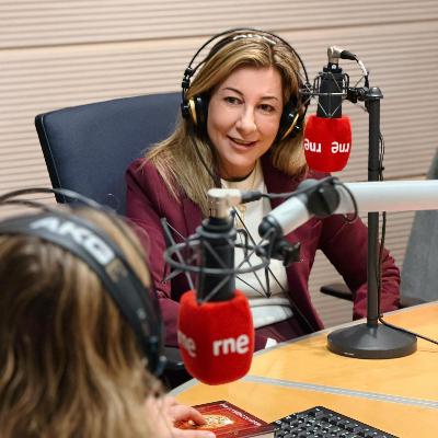 Especiales RNE - Protagonistas de 2025: Eva García Sáenz de Urturi, la escritora despide a sus longevos - 25/12/25