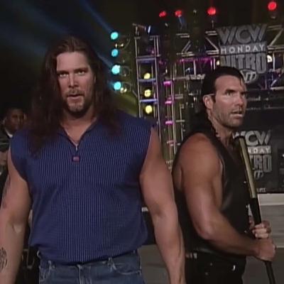 Monday Warfare: RAW vs. NITRO – Episode 24 (6/24/96) - STONE COLD VS. UNDERTAKER!