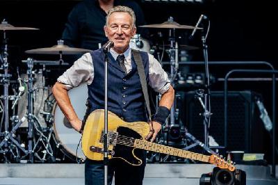 La versió inèdita de "Born In The USA" de  Bruce Springsteen