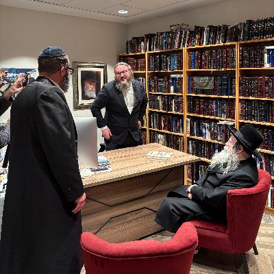 Tolna Rebbe Shlita Shiur at Shirat David Efrat, Ashreinu, lkovod HaTorah all Yisrael.