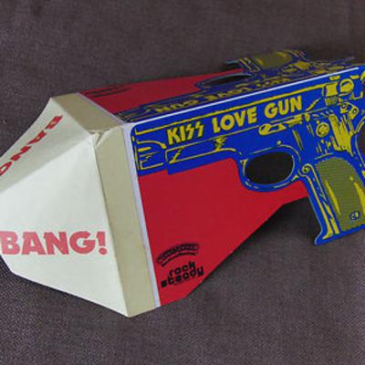 The Kisscommunication, Episode VI: Love Gun