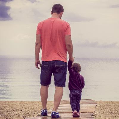 Nada e ninguém nesse mundo pode substituir os pais na vida dos filhos. Os pais são insubstituíveis