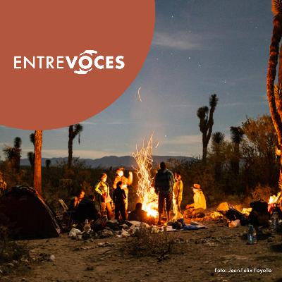 Del barrio al desierto / Irene Pochetti, Paola Garnica, César y Santiago