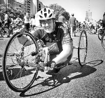 E365 054: FABIAN PELLERITI. Diseña bicicletas para personas con movilidad reducida. - El Podcast de Emprende 365: Emprendimientos | Podcasting | Tecnología