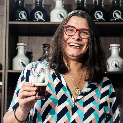 Flávia Ferrari: "A máscara PFF2 filtra os aerossóis" Flávia Ferrari: "A máscara PFF2 filtra os aerossóis"