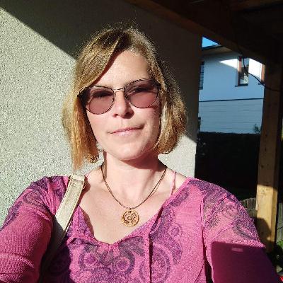 Gabbin' with Gary! Interview w Claudia Strahlhofer  Buddies for Ukraine Families PT2 Gabbin' with Gary! Interview w Claudia Strahlhofer  Buddies for Ukraine Families PT2